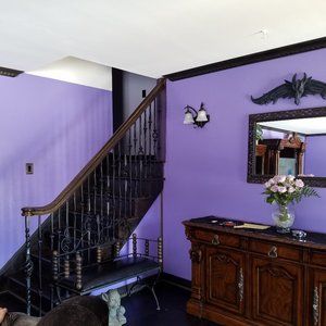 SMOKE AND PET FREE HOME